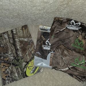 Realtree Camouflage Notebook and Bookcover Set